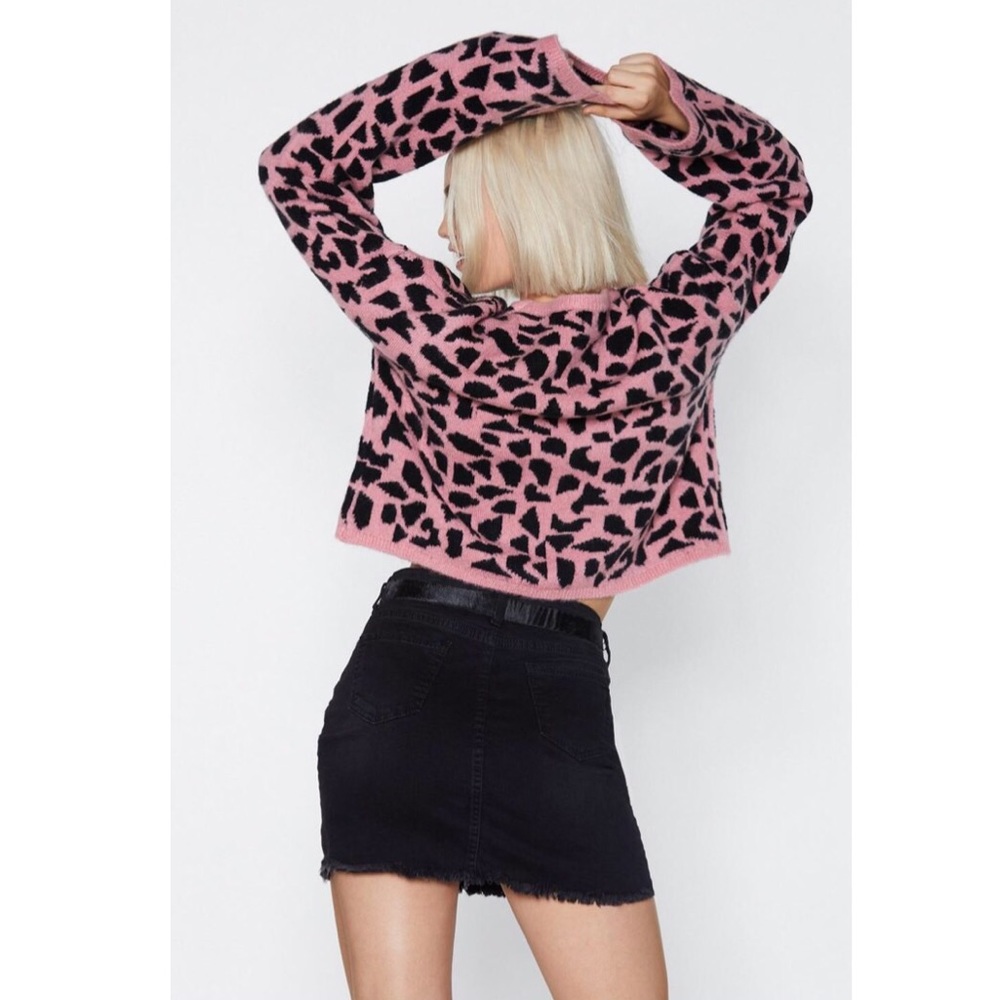 Pink Cropped Sweater 💖